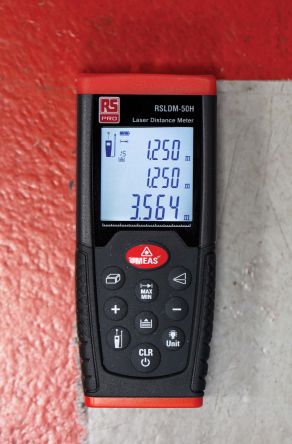 การวัดด้วยเลเซอร์ RS PRO RSLDM-50H, ระยะ 0.05 ถึง 50 ม., ความแม่นยำ ±1.5 มม.