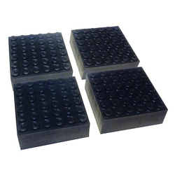 Vibration-Resistant Low Out Gas Rubber Pad (NR0647-004)