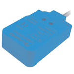Proximity sensor standard function type, square shape/direct-current 3 wire type.Test distances: 15 mm and 20 mm